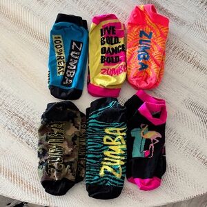 Zumba Fitness woman’s Vibrant Athletic Socks - 6 Pack